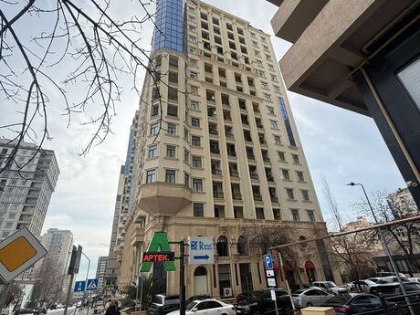 4 otaqlı yeni tikili - 28 May m. - 242 m²