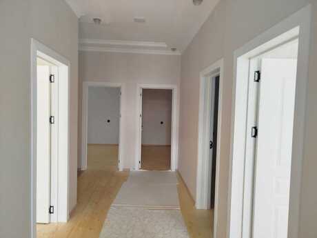 4 otaqlı həyət evi/bağ evi - Savalan q. - 189 m²