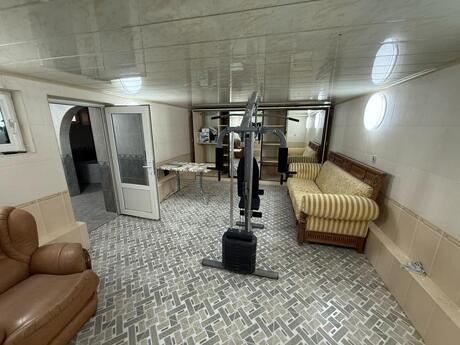 House with Garden, Villa For Rent