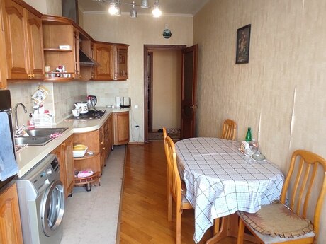 3 otaqlı yeni tikili - Nəsimi r. - 130 m²