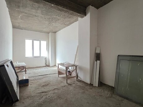 Obyekt - Şah İsmayıl Xətai m. - 92 m²