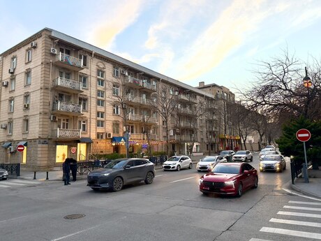 2 otaqlı köhnə tikili - Nəsimi r. - 60 m²