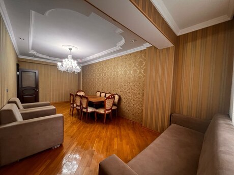 3 otaqlı mənzil, 135 m², 20 Yanvar: 335 000 ₼ 3