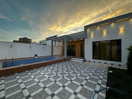 4 otaqlı həyət evi/bağ evi - Şüvəlan q. - 150 m²