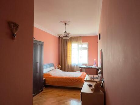 4 otaqlı yeni tikili - İnşaatçılar m. - 140 m²