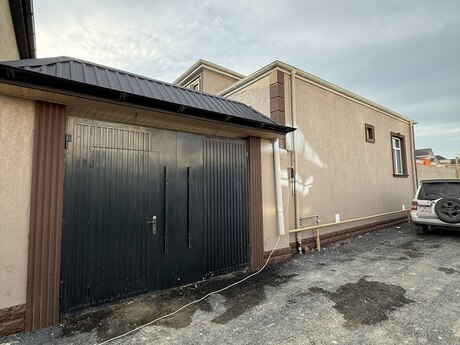 House with Garden, Villa For Sale