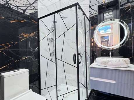 House with Garden, Villa For Sale