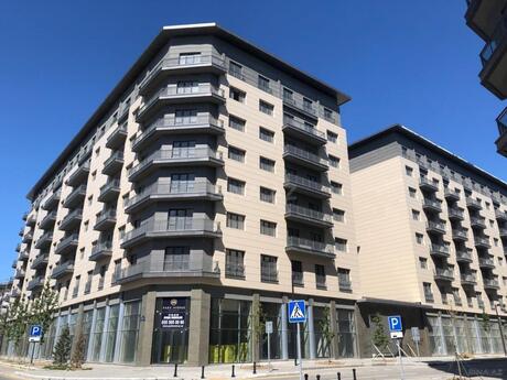 5 otaqlı yeni tikili - Ağ şəhər q. - 222.6 m²