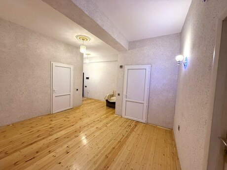 3 otaqlı mənzil, 125 m², 28 May: 368 000 ₼ 5
