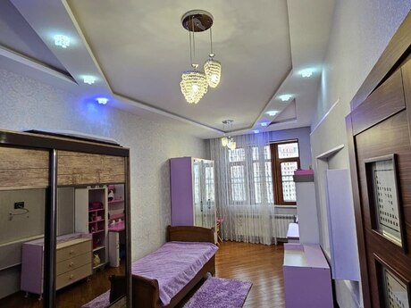 4 otaqlı yeni tikili - Elmlər Akademiyası m. - 200 m²