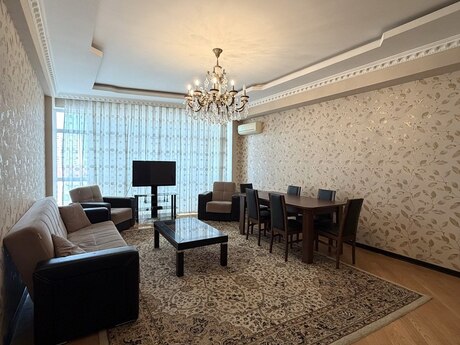 3-комн. новостройка - м. Шах Исмаил Хатаи - 130 м²