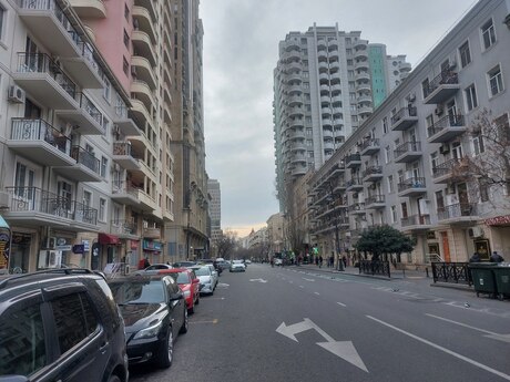 3 otaqlı köhnə tikili - 28 May m. - 75 m²
