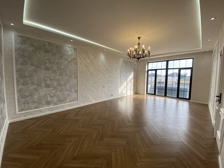 4 otaqlı həyət evi/bağ evi - Badamdar q. - 300 m²