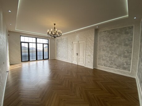 4 otaqlı həyət evi/bağ evi - Badamdar q. - 300 m²