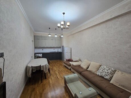 Elan №5872128 - Bakı, Massiv D q., 3 otaqlı, 70 m², 4/16 mərtəbə