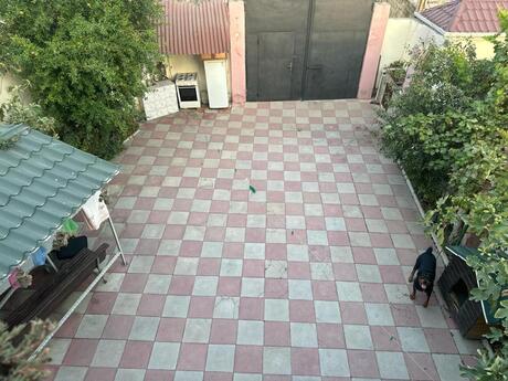 5 otaqlı həyət evi/bağ evi - Xırdalan - 130 m²
