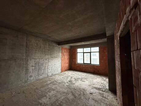4 otaqlı yeni tikili - Bakıxanov q. - 131 m²