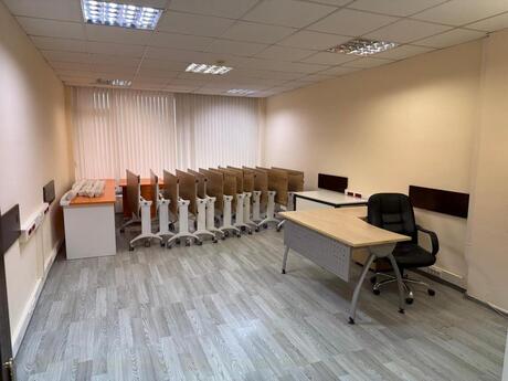 Obyekt - İnşaatçılar m. - 564 m²