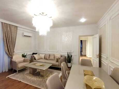 4 otaqlı yeni tikili - Şah İsmayıl Xətai m. - 160 m²