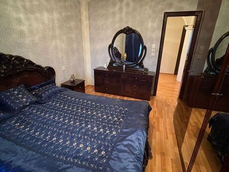 3 otaqlı köhnə tikili - Elmlər Akademiyası m. - 80 m²