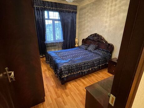 3 otaqlı köhnə tikili - Elmlər Akademiyası m. - 80 m²