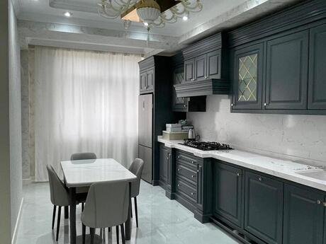 3 otaqlı yeni tikili - Azadlıq Prospekti m. - 130 m²
