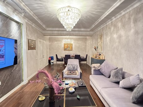 Elan №5872978 - Bakı, Nizami m., 3 otaqlı, 138 m², 12/17 mərtəbə