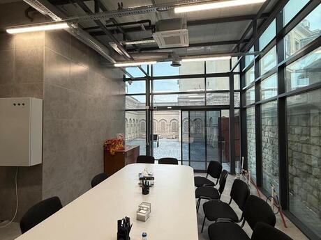 Obyekt - İçəri Şəhər m. - 300 m²