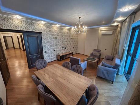 Аренда: 3-комнатная квартира, 192 м², Şah İsmayıl Xətai: 2 200 ₼/мес 4