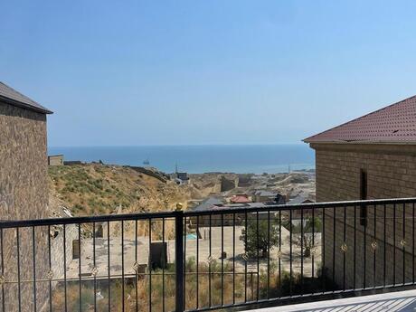 6 otaqlı həyət evi/bağ evi - Badamdar q. - 400 m²