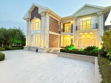 6 otaqlı həyət evi/bağ evi - Buzovna q. - 500 m²