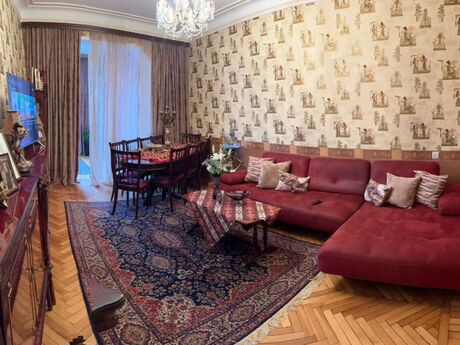 4 otaqlı köhnə tikili - 28 May m. - 100 m²