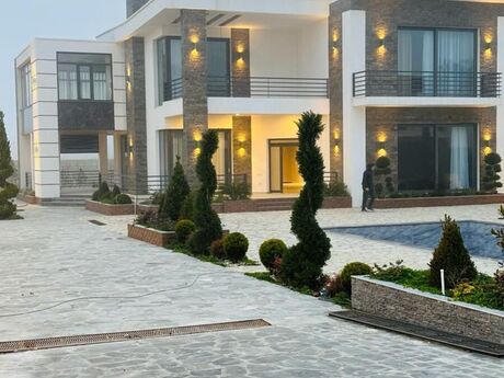 6 otaqlı həyət evi/bağ evi - Şüvəlan q. - 400 m²