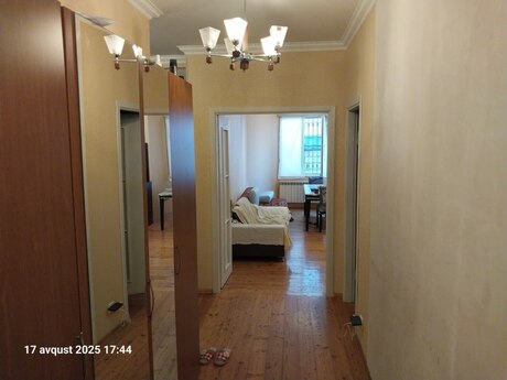 4 otaqlı həyət evi/bağ evi - Şağan q. - 150 m²