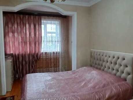 3 otaqlı köhnə tikili - Bakıxanov q. - 80 m²