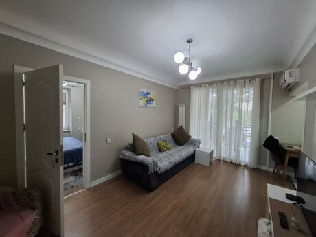 2 otaqlı köhnə tikili - Nəsimi r. - 50 m²