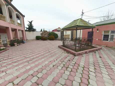 5 otaqlı həyət evi/bağ evi - Novxanı q. - 245 m²