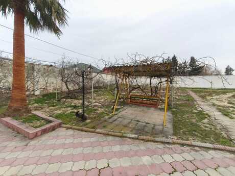 5 otaqlı həyət evi/bağ evi - Novxanı q. - 245 m²