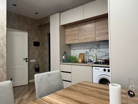 2 otaqlı yeni tikili - İnşaatçılar m. - 55 m²