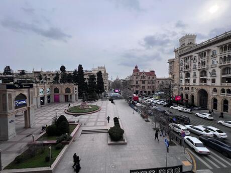 Объявление №5875792 - Баку, м. Сахил, 7-комн., 420 м², 3/16 этаж