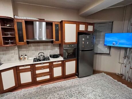 4 otaqlı yeni tikili - Gənclik m. - 191.4 m²