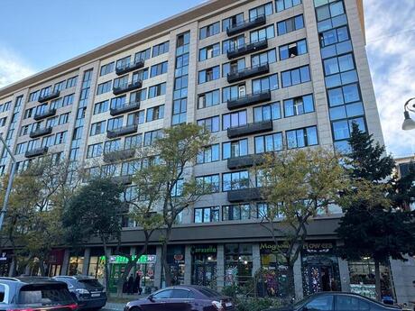 Elan №5875092 - Bakı, Gənclik m., 3 otaqlı, 70 m², 2/9 mərtəbə