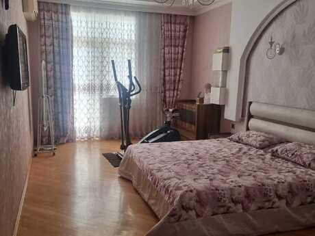 4 otaqlı yeni tikili - Elmlər Akademiyası m. - 185 m²