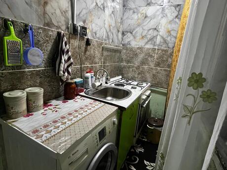Əhmədlidə 2 otaqlı köhnə tikili mənzil satılır, 50 m², 98 000 AZN, şəkil 5 / 8