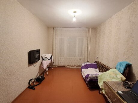 3 otaqlı köhnə tikili - Azadlıq Prospekti m. - 90 m²