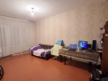 3 otaqlı köhnə tikili - Azadlıq Prospekti m. - 90 m²