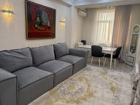 3 otaqlı yeni tikili - İnşaatçılar m. - 118.7 m²