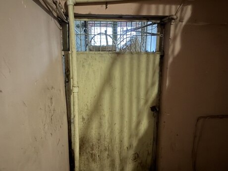 3 otaqlı köhnə tikili - Bakıxanov q. - 85 m²