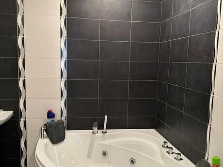 3 otaqlı yeni tikili - Elmlər Akademiyası m. - 120 m²