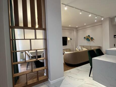 4 otaqlı yeni tikili - Nəsimi r. - 148 m²